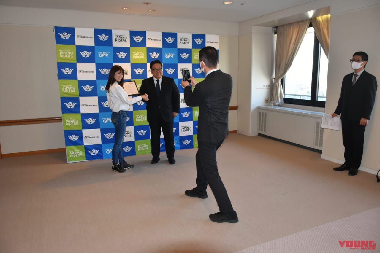 ジャパンライダーズ|日本二輪車普及安全協会|安全・安心・快適を目指して!! “梅ちゃん”が来年も「ジャパンライダーズ」のアンバサダーを務めるぞ