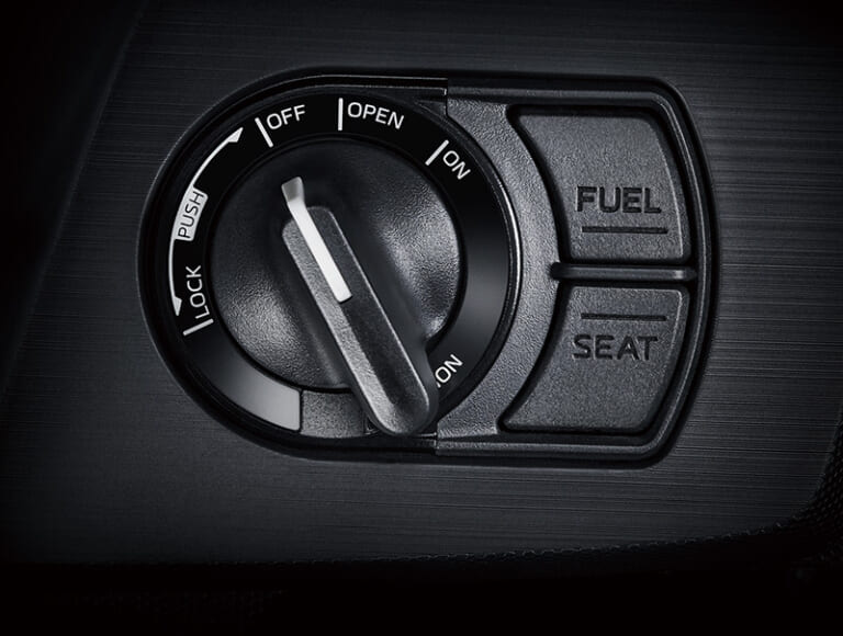 ヤマハ|台湾仕様|AUGUR|ヤマハが台湾で発表したスクーター「AUGUR」が凄い! コーナリングライト装備、色温度も変更可能