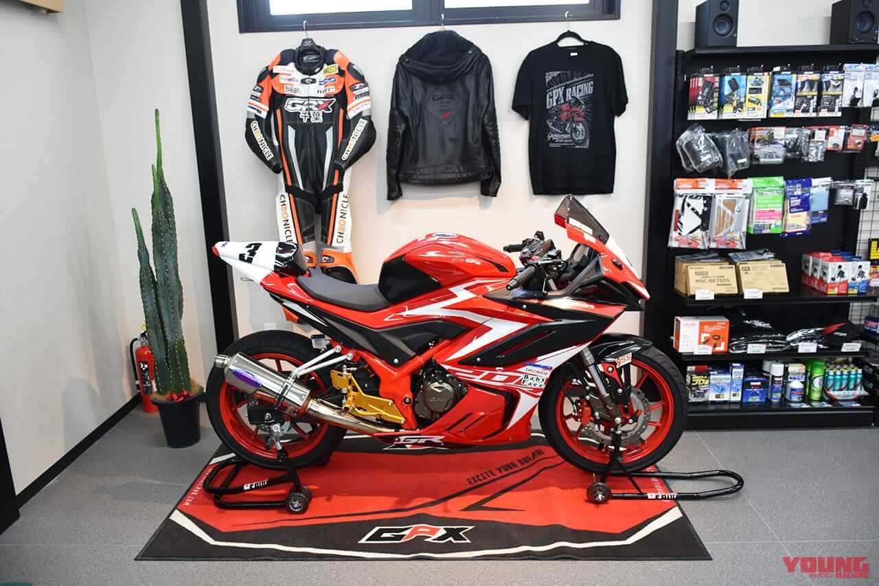 店舗内|【GPX千葉の新店舗オープン!】お披露目イベントではGPXジャパン社長が「今までにない新型車を3月に発表」と明言!