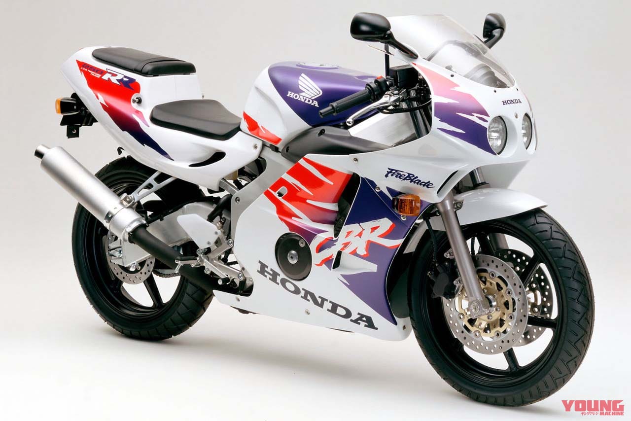 |34年前のホンダ「CBR250RR」をボロボロの状態から復元! 4気筒250ccの金字塔・MC22が蘇る