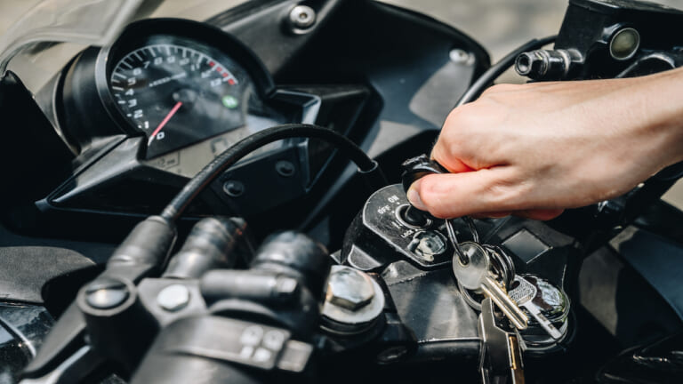 最近めちゃくちゃ寒くない? バイクの“暖機”ってしなくて大丈夫？