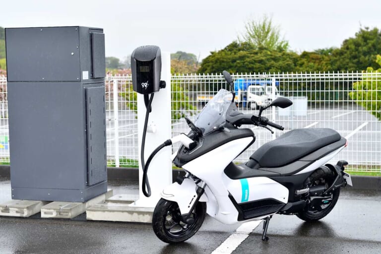 E01|Q99:排ガス、カーボンニュートラル、EV……。今後のバイクはどうなっていく?【30秒でわかる! バイクの疑問】