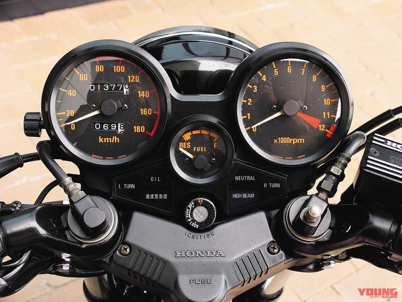 |「スタイルも性能も100点」ヨンヒャク4気筒バトル堂々の最後発!:1981ホンダCBX400F【あの素晴らしい名車をもう一度】