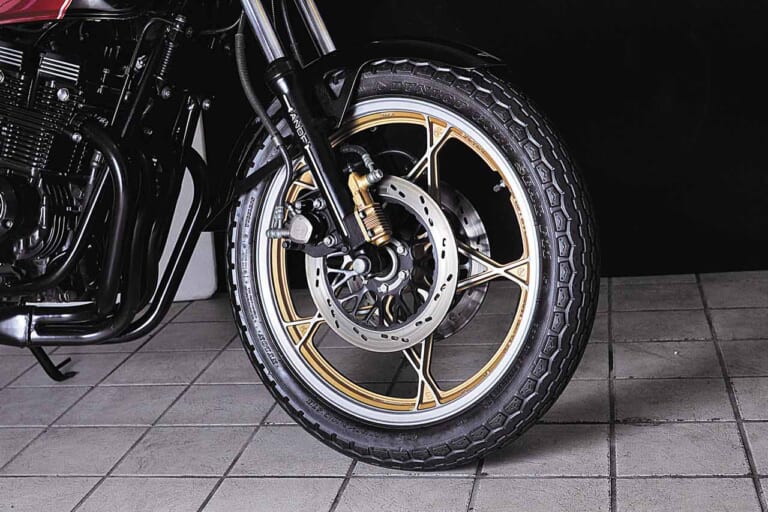 スズキ GSX400FSインパルス|「純正でヨシムラ管?! 」スズキ式チューニング仕様車:1982スズキGSX400FSインパルス【あの素晴らしい名車をもう一度】