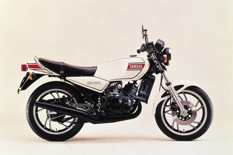 ヤマハ RZ250|「みんな、2ストに恋をした」1980ヤマハRZ250/350:バイク史を塗り替えたナナハンキラー【あの素晴らしい名車をもう一度】