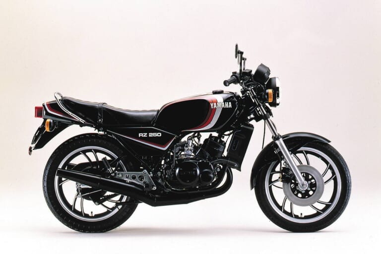 ヤマハ RZ250|「みんな、2ストに恋をした」1980ヤマハRZ250/350:バイク史を塗り替えたナナハンキラー【あの素晴らしい名車をもう一度】
