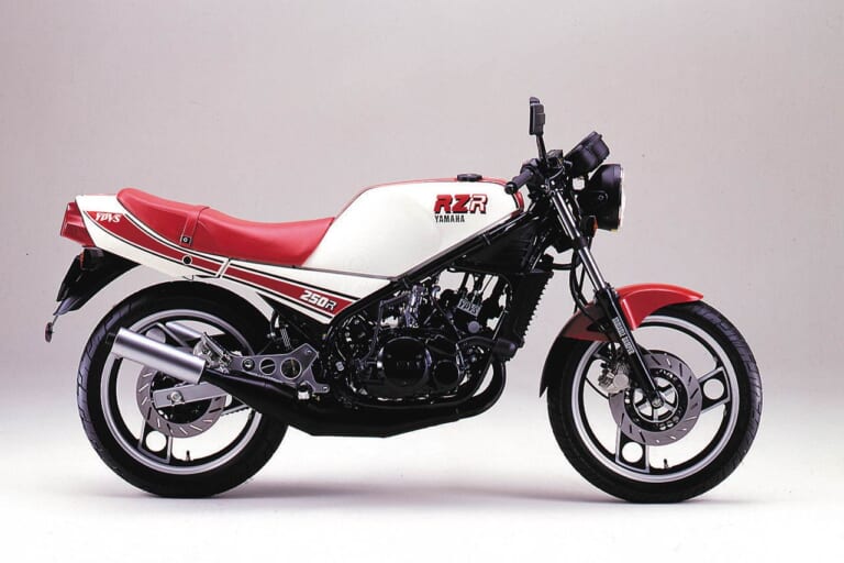 ヤマハ RZ250R|「みんな、2ストに恋をした」1980ヤマハRZ250/350:バイク史を塗り替えたナナハンキラー【あの素晴らしい名車をもう一度】