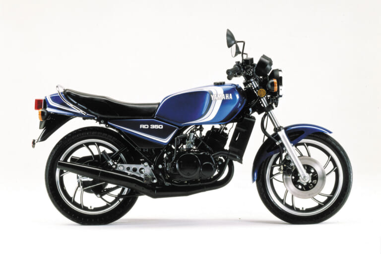 ヤマハ RD350|「みんな、2ストに恋をした」1980ヤマハRZ250/350:バイク史を塗り替えたナナハンキラー【あの素晴らしい名車をもう一度】