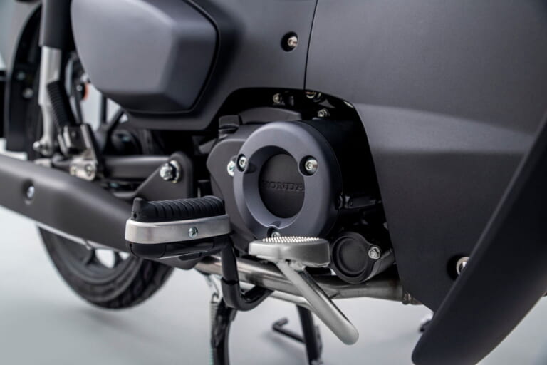 ホンダ|スーパーカブC125|2022年モデル|欧州仕様|待望のマットグレー! ホンダ「スーパーカブC125」2023年モデルは2/16発売