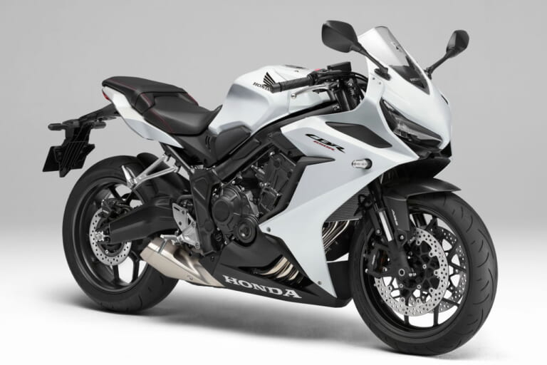 ホンダ|CBR650R|2023年モデル|ホンダ「CBR650R」がマイナーチェンジ! 新色採用、エンジンは新排ガス規制に適合&ブラック仕上げに