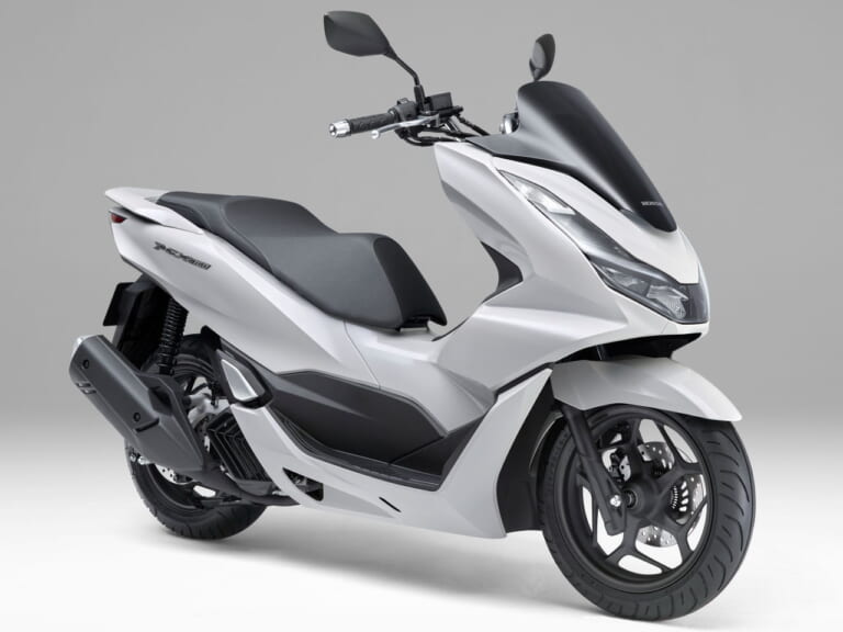 2024 HONDA PCX160 パールジャスミンホワイト|〈アーカイブ〉ホンダPCX160〈いま国内で買える新型バイクカタログ|軽二輪(250-126cc)〉【2024】