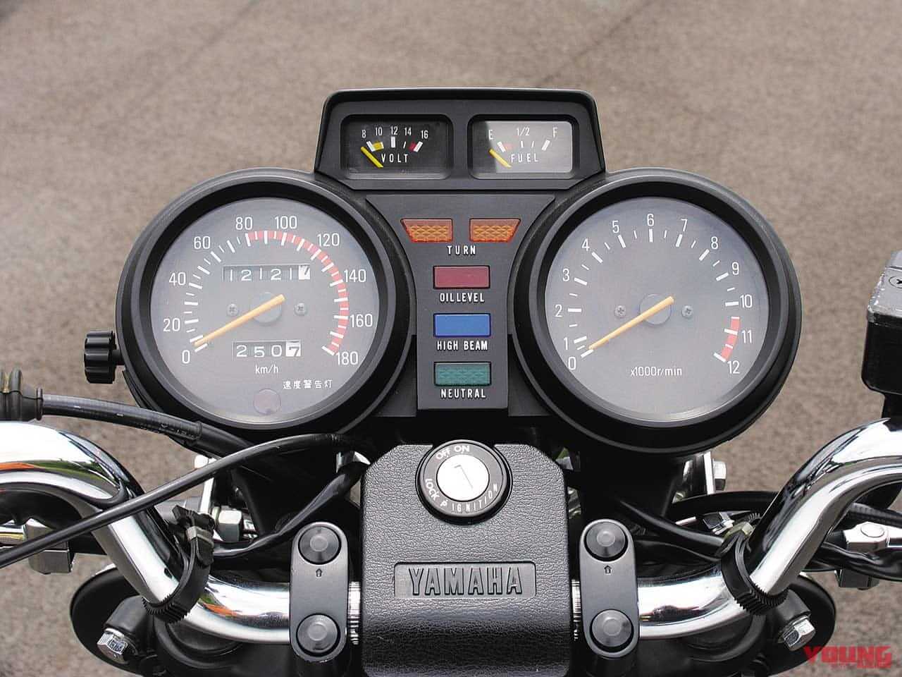 |「初の4気筒! 」ヤマハの歴史を変えたミドルマルチ:1980ヤマハXJ400【あの素晴らしい名車をもう一度】