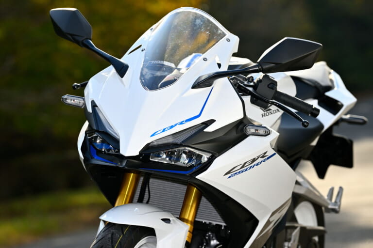 ホンダ|CBR250RR|2023年モデル|ホンダ新型「CBR250RR」2/20発売! 1psパワーアップ&トラコン採用、足まわりも強化してニューデザインに