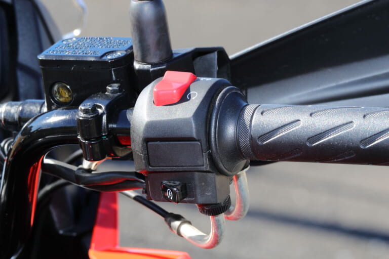 スズキ|VストロームSX|インド仕様|名車の予感!! スズキ「VストロームSX」試乗インプレッション【250ccアドベンチャーの新顔】