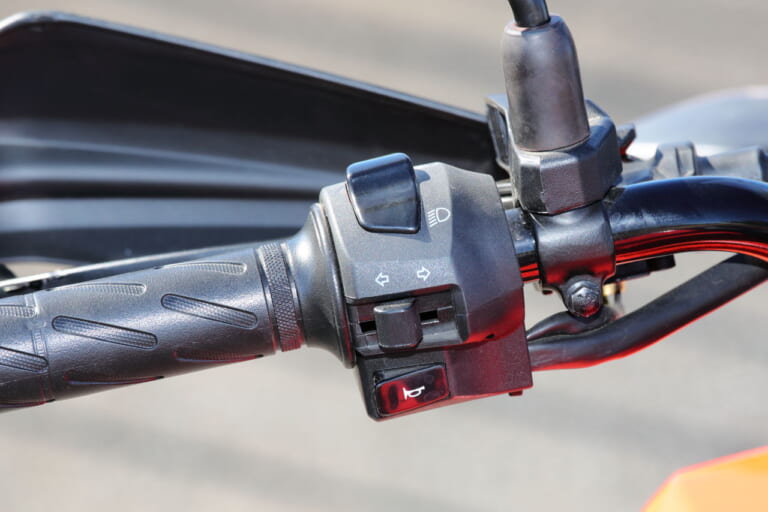 スズキ|VストロームSX|インド仕様|名車の予感!! スズキ「VストロームSX」試乗インプレッション【250ccアドベンチャーの新顔】