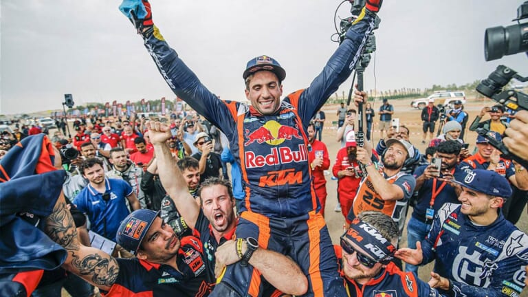 Red bull KTM Factory Racingのケビン・ベナビデスが2023ダカールラリー優勝【44秒差でチームメイトのトビー・プライスが2位】
