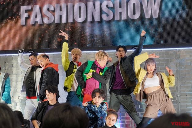 ファッションショー|ワークマンが「パワースーツ」と「冷暖房・着るエアコン」を発表!! 来年2月まで267アイテムの価格据え置きも決定