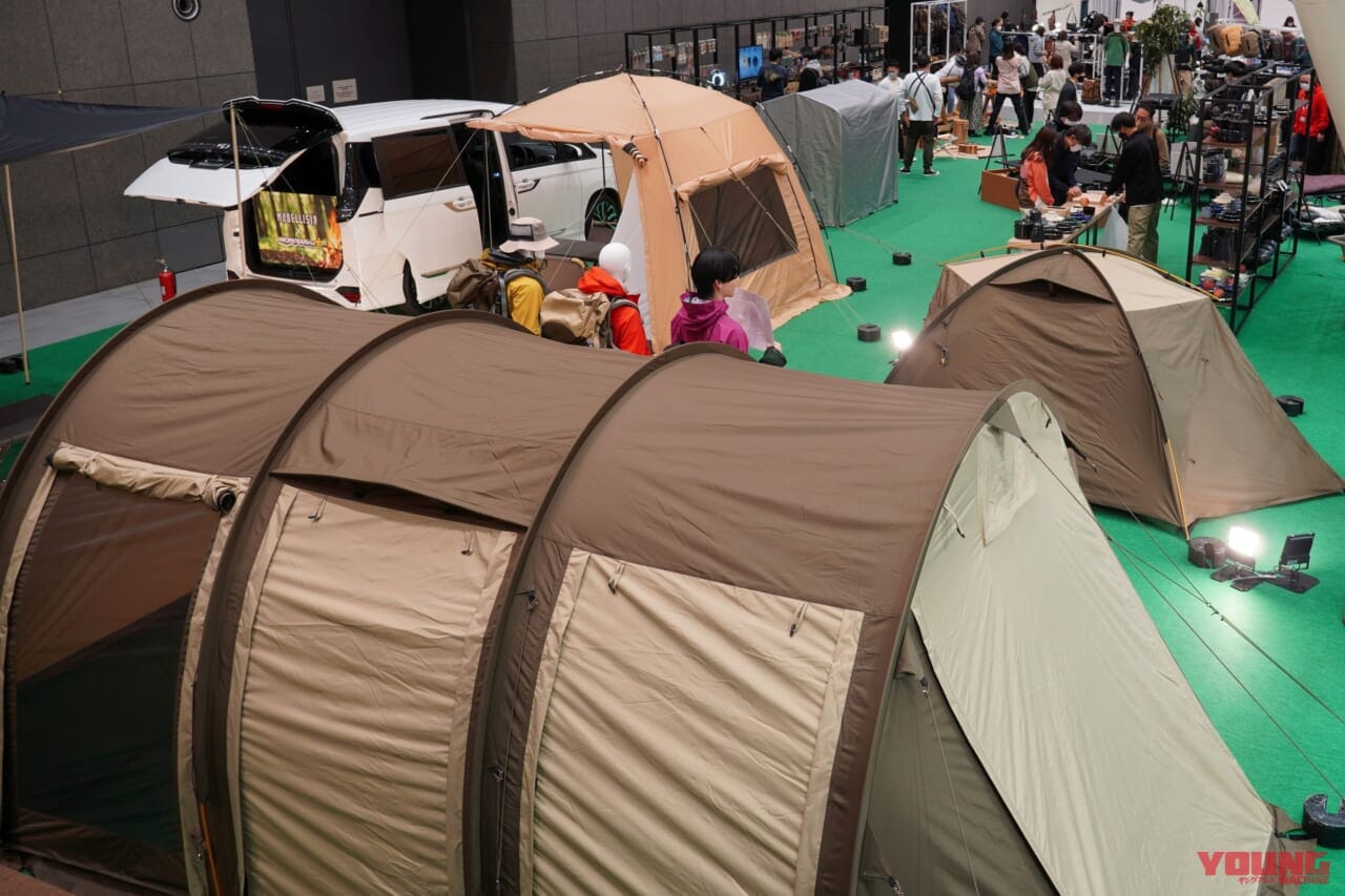 ツールームテント|ワークマンが「パワースーツ」と「冷暖房・着るエアコン」を発表!! 来年2月まで267アイテムの価格据え置きも決定