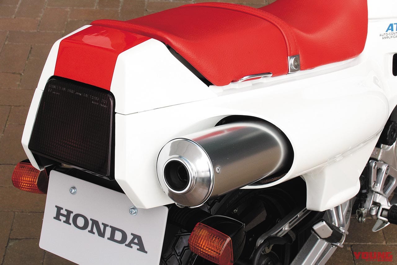 |「レーサー“RS”と同時開発」WGPの興奮がそのままに:1984ホンダNS250R【あの素晴らしい名車をもう一度】