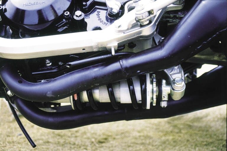 ヤマハ RZV500R|「究極のレーサーレプリカ!」1984ヤマハRZV500R:気分はケニーのYZRだった【あの素晴らしい名車をもう一度】