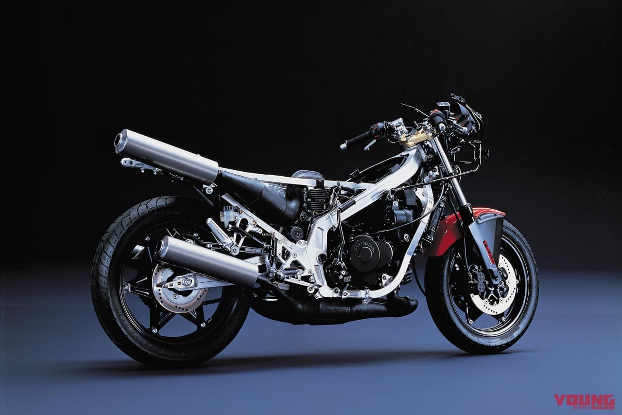 |「2ストV3の咆哮」1985ホンダNS400R:『バリバリ伝説』でも話題を呼んだマシン【あの素晴らしい名車をもう一度】