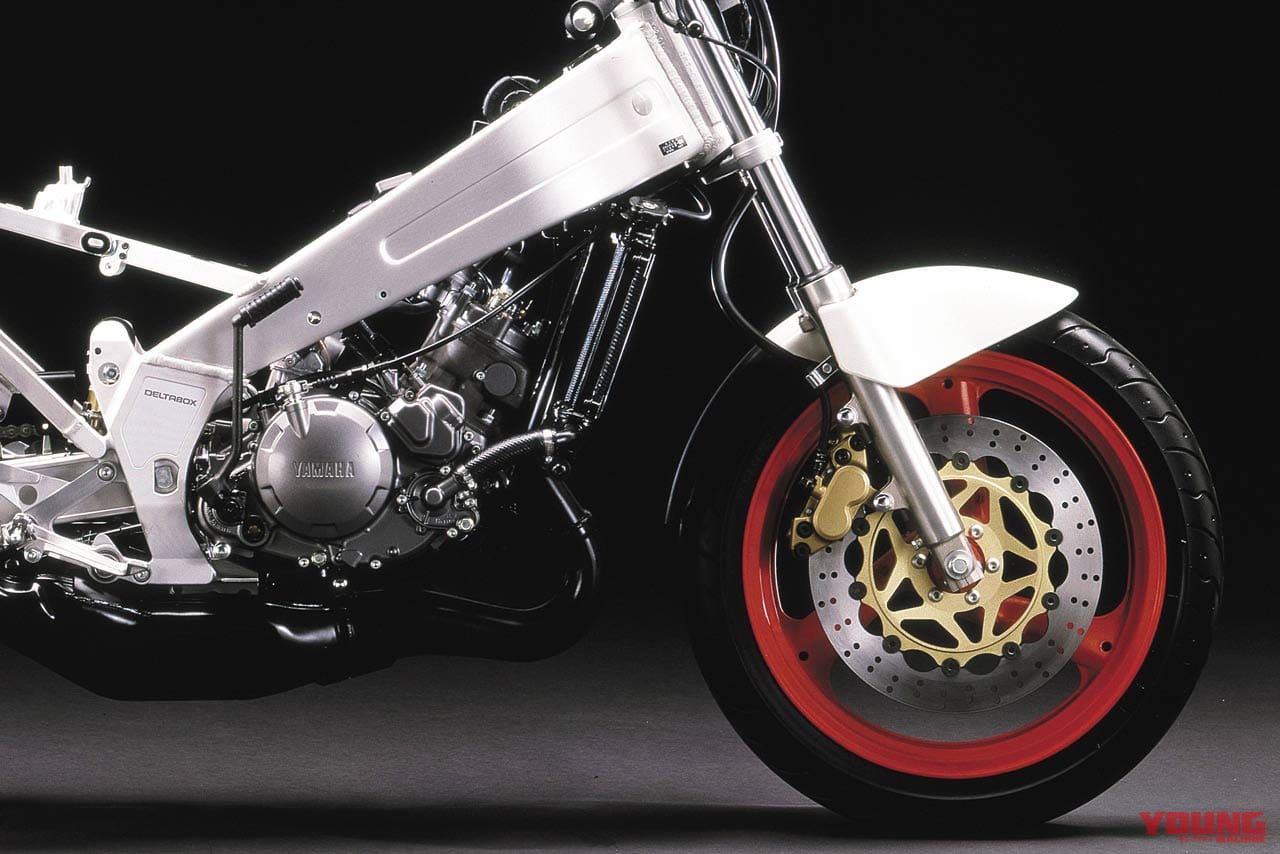 |「ハンドリングのヤマハ」誕生:起死回生のTZレプリカ、1985ヤマハTZR250/R【あの素晴らしい名車をもう一度】