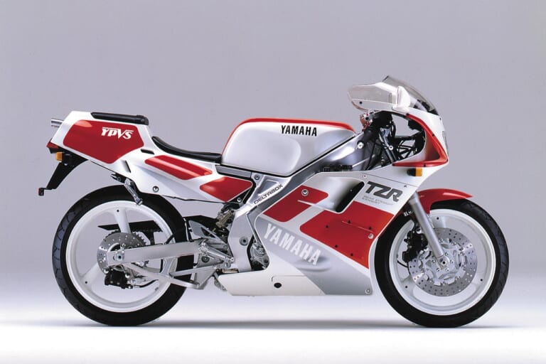 ヤマハ TZR250|「ハンドリングのヤマハ」誕生:起死回生のTZレプリカ、1985ヤマハTZR250/R【あの素晴らしい名車をもう一度】