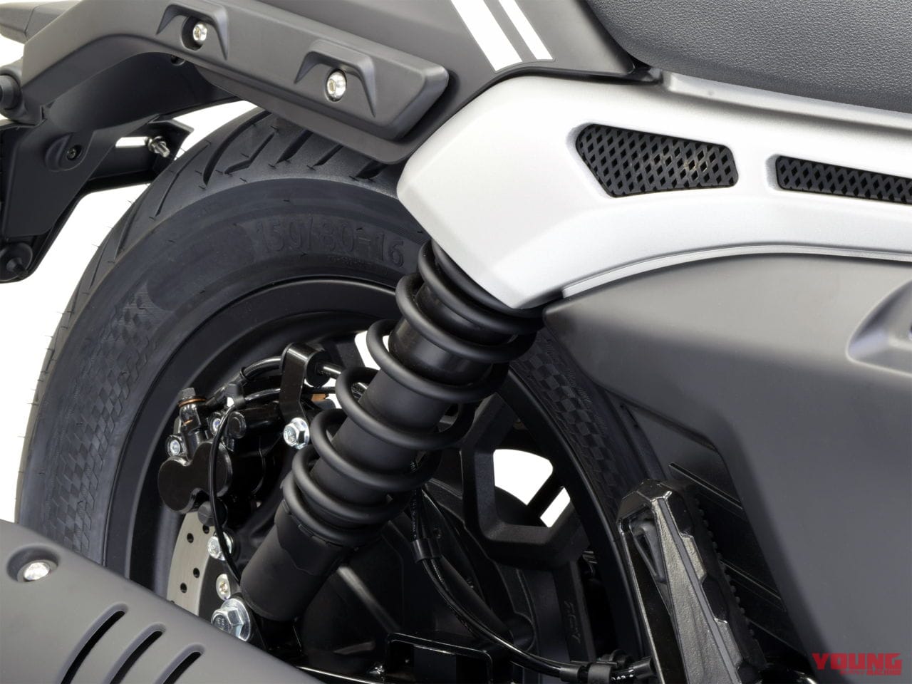 |約64万円の軽二輪・Vツイン搭載クルーザー! ヒョースンが「GV250DRA」を4月に発売決定