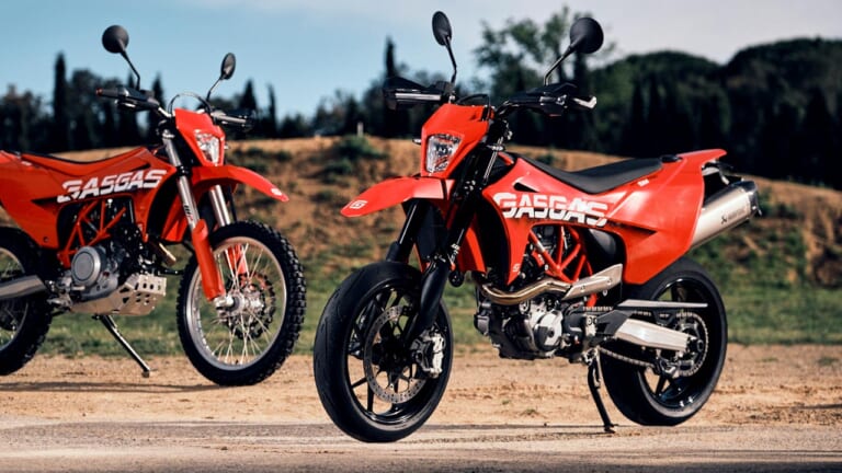 希少なビッグシングルスポーツを遊び倒す！【GASGAS SM700＆ES700の2023年モデルが登場！】