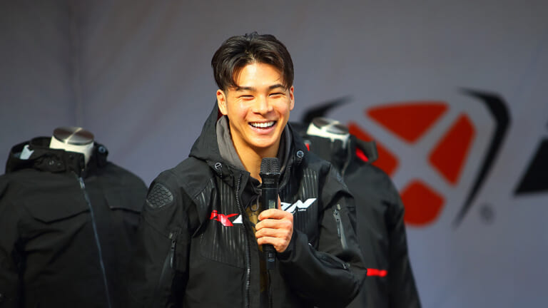 中上貴晶×イクソンのトークショー開催！【MotoGPマシンはボタンやレバーがたくさんあるけど、今のところ誤操作したことはないですよ（笑）】