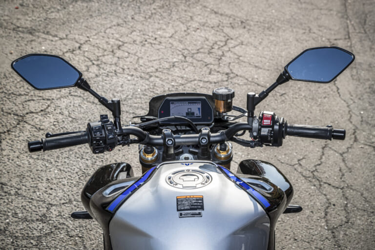 ヤマハMT-10SP ABS|ハンドルまわり|ヤマハMT-10SP ABS試乗インプレッション【強心臓が手中に。究極の電子制御】
