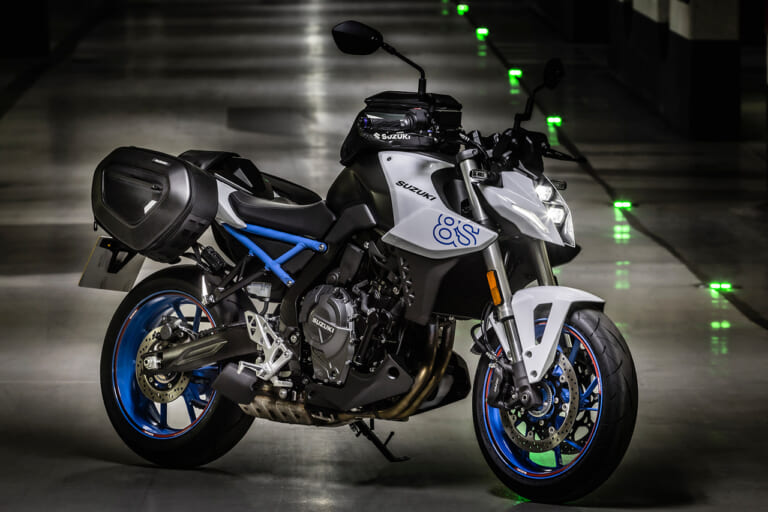 クラス随一の充実装備だ! スズキ GSX-8S詳報〈主要装備/アクセサリー編〉