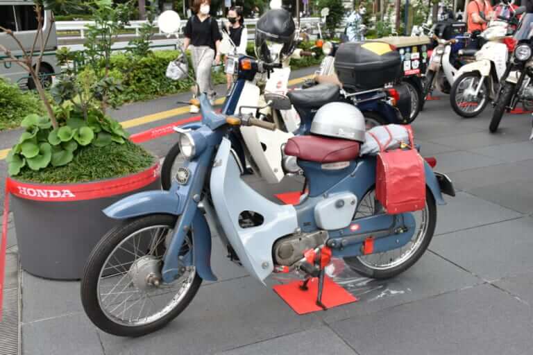 カフェカブミーティングin青山|みんなのスーパーカブが大集合! 第25回カフェカブミーティングin青山が開催