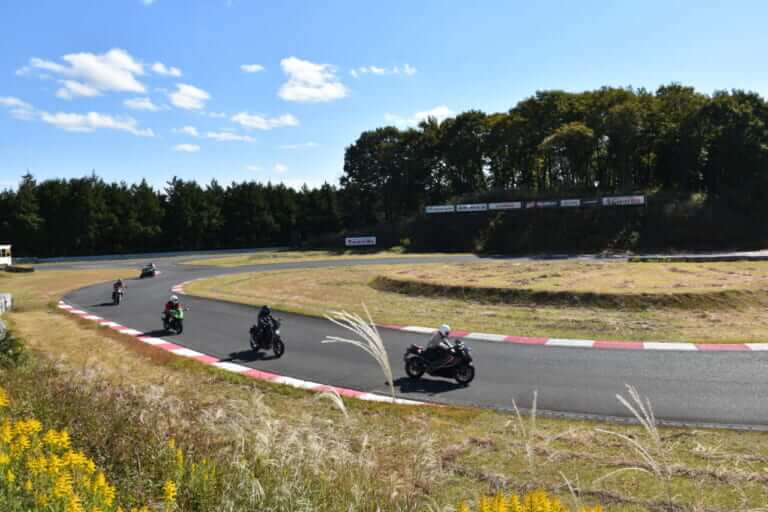 ヨシムラミーティング2022|ヨシムラミーティング参加レポート 新作マフラーに今後のモトGP展望も〈ヨシムラミーティング2022〉