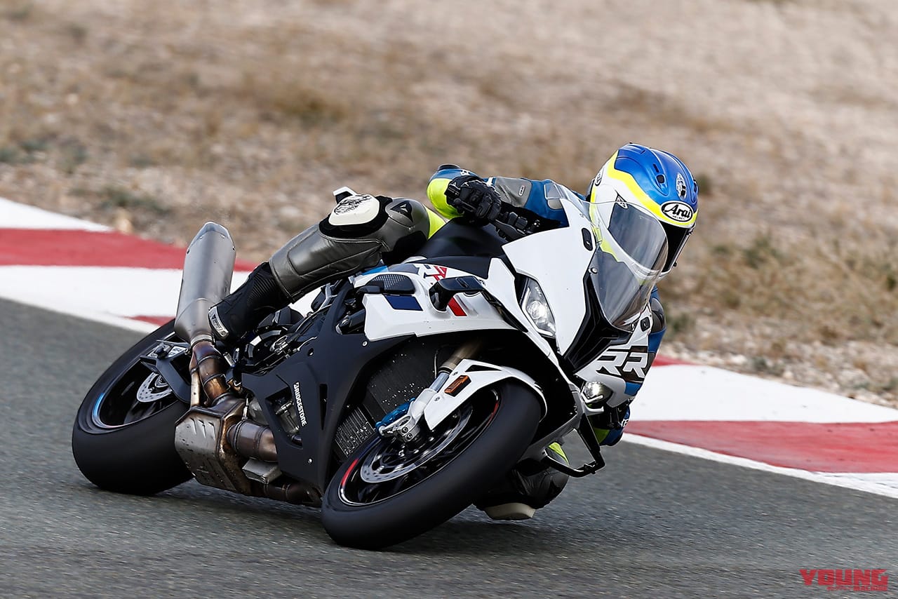BMW S1000RR|これは速過ぎる! BMW S1000RR 試乗インプレッション【ハイパフォーマンス極まるのに扱いやすい】