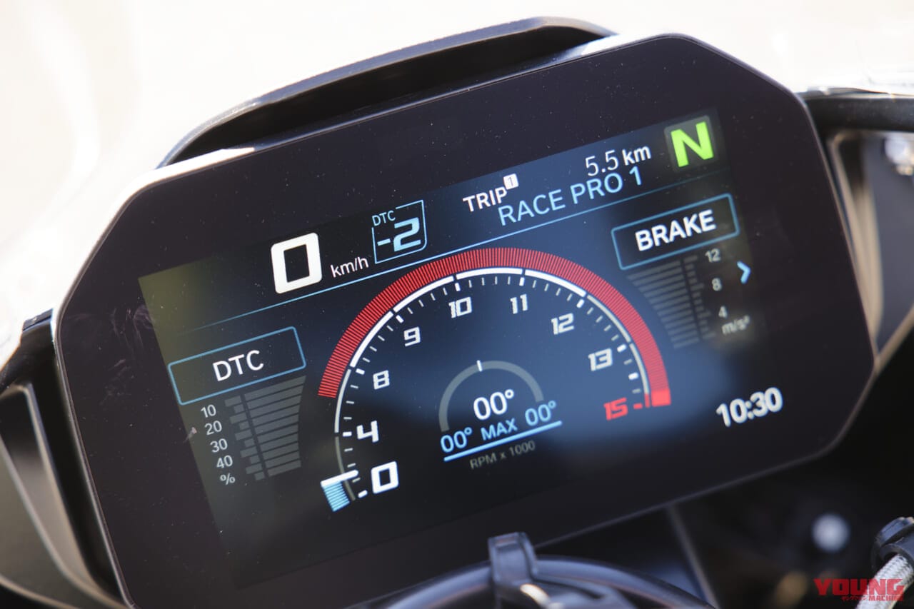 |これは速過ぎる! BMW S1000RR 試乗インプレッション【ハイパフォーマンス極まるのに扱いやすい】