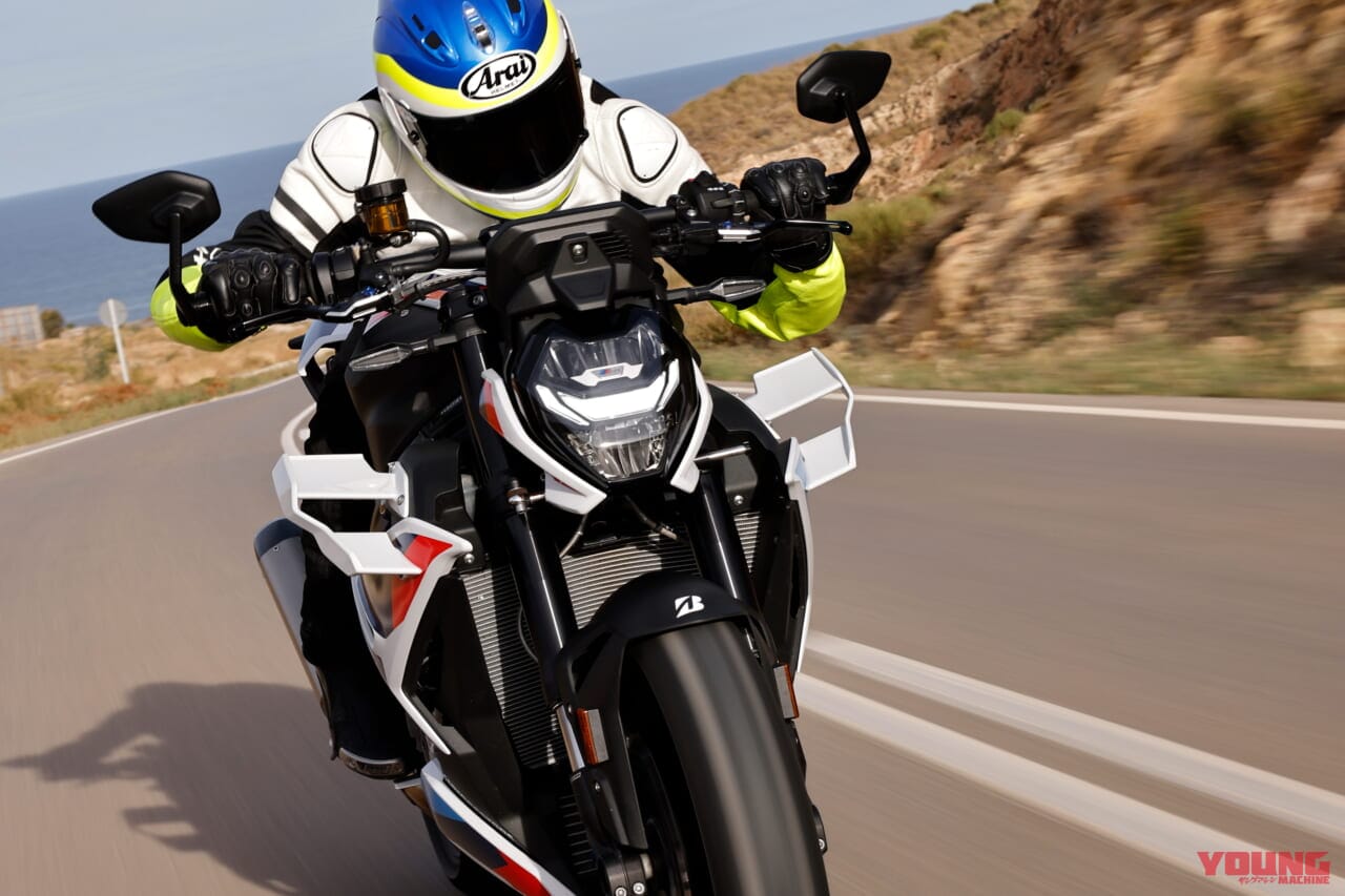 |BMW最強ネイキッド! M1000R 試乗インプレッション【公道の速度域で楽しめる好バランス】
