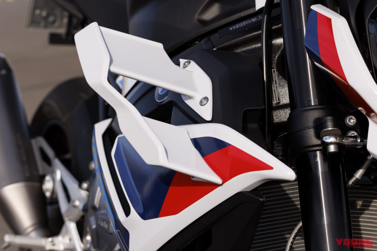 |BMW最強ネイキッド! M1000R 試乗インプレッション【公道の速度域で楽しめる好バランス】