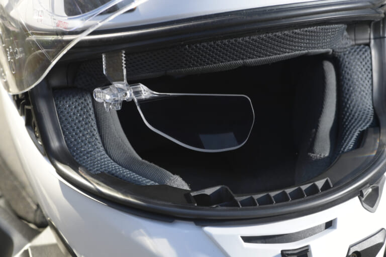 SHOEIオプティクソン|〈SHOEIオプティクソン〉まるでスカウター!? スマートヘルメットついに発売