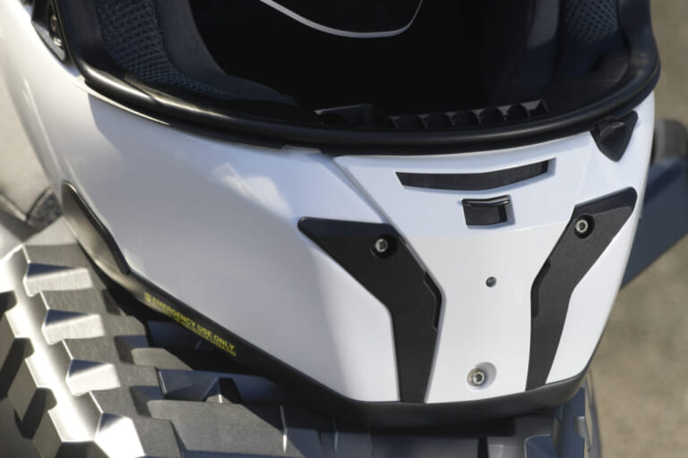 SHOEIオプティクソン|〈SHOEIオプティクソン〉まるでスカウター!? スマートヘルメットついに発売