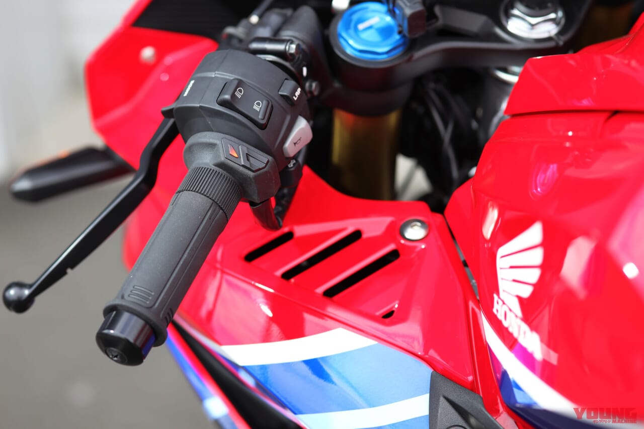 |冬の定番グリップヒーター、車種専用キットなら取り付けカンタン〈キジマ〉