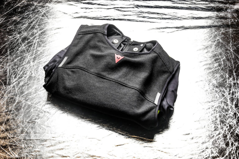 ダイネーゼ スマートジャケット|警視庁の白バイ隊が採用!! ワイヤレスエアバッグシステム〈ダイネーゼ スマートジャケット〉