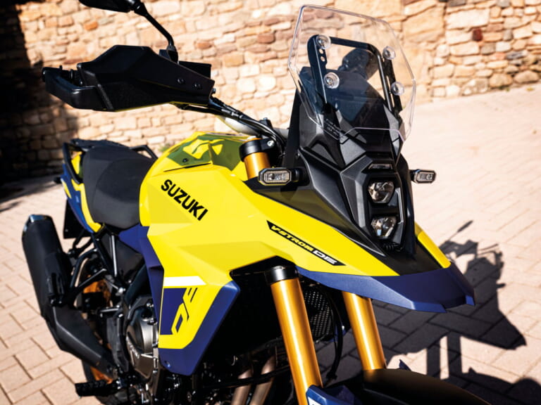 スズキ|Vストローム800DE|2023年モデル|スズキが新型車「Vストローム800DE」を国内正式発表! 新開発の並列2気筒エンジンを搭載し、さらに走破性も強化