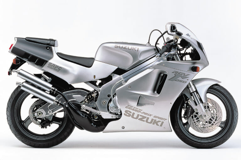 スズキ RGV250Γ|「異名は“ジャジャ馬”」1988スズキRGV250Γ:国内ラストの2ストレプリカ【ニッポン旧車列伝】