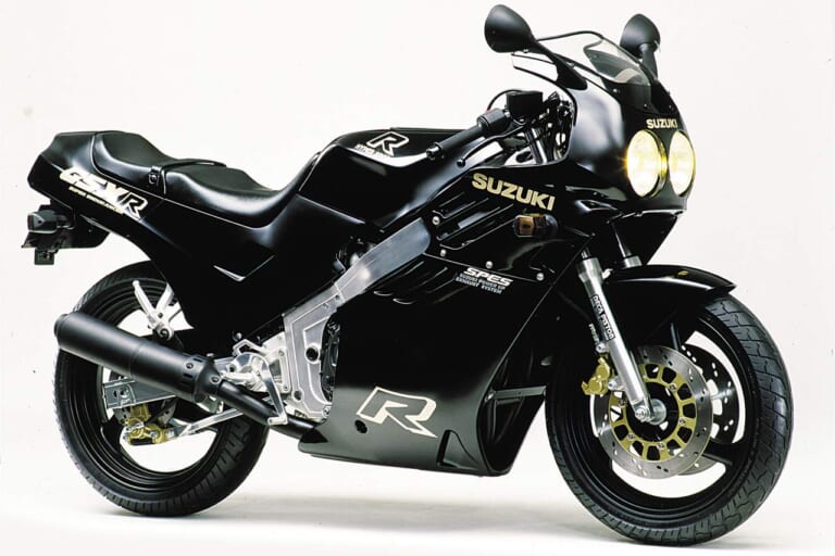 スズキGSX-R400|「ウマい奴しか乗れない」1984スズキGSX-R:4ストレプリカ時代の口火を切った金字塔【ニッポン旧車列伝】