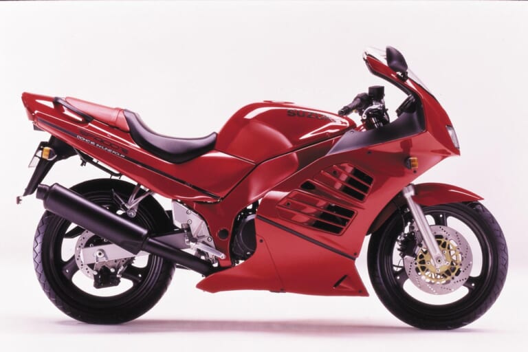 スズキ RF400R|「あえてのダブルクレードル! 」1990スズキGSX-R400R:1990年代も続く快進撃【ニッポン旧車列伝】