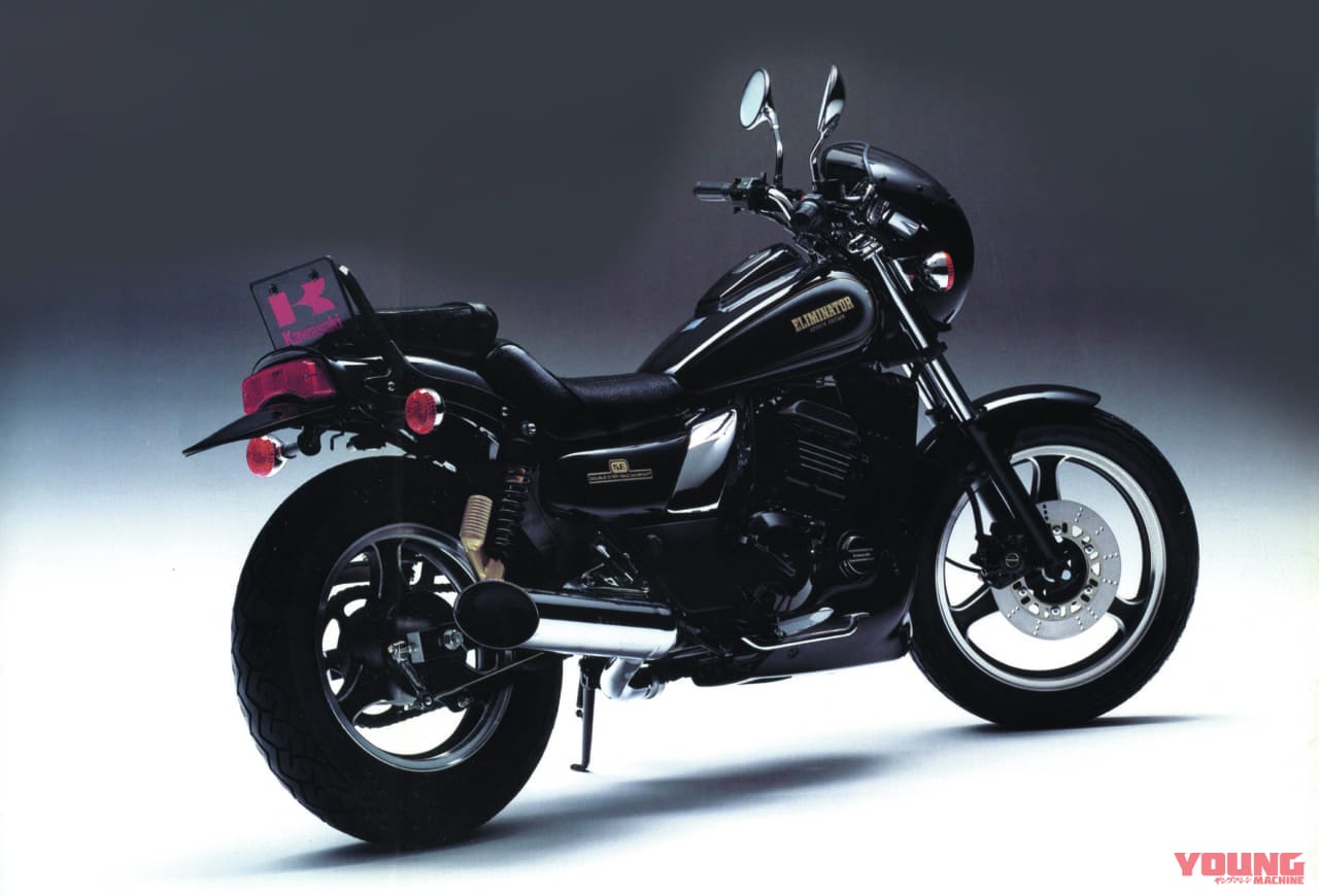 カワサキ|大阪モーターサイクルショー|エリミネーター|カワサキの新生エリミネーター、ポロリしちゃった!?  お尻がチラ見えしてるぞッ!!