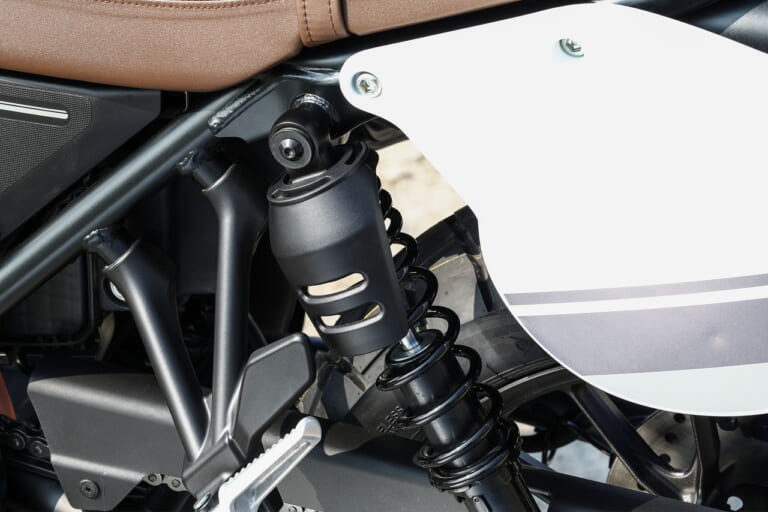 CL250純正アクセサリー|クロススタイル|ホンダ「CL250 クロススタイル/ツアースタイル」だとぉ?! 純正アクセサリーを同時発売、セットじゃないからバラ買い可!