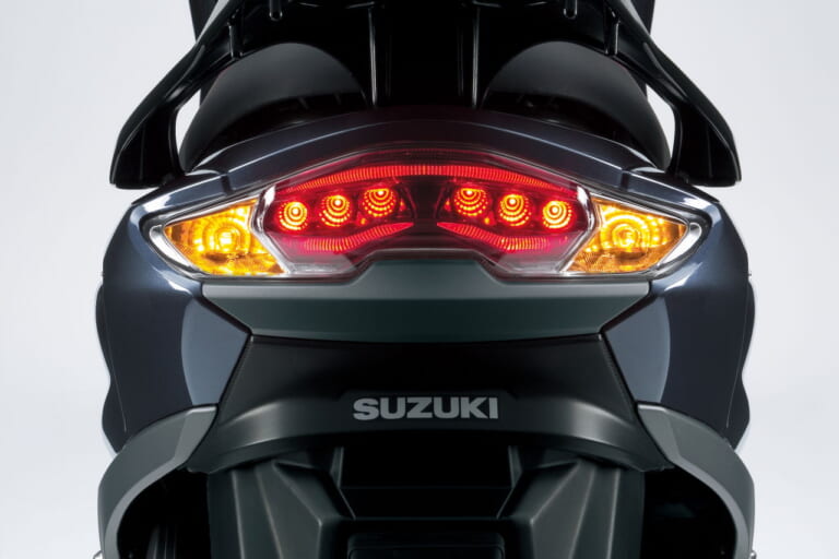 スズキ|バーグマンストリート 125EX|2023年モデル|スズキ新型車「バーグマンストリート125EX」国内発売決定! LEDヘッドライトやUSBソケット装備で31万7900円