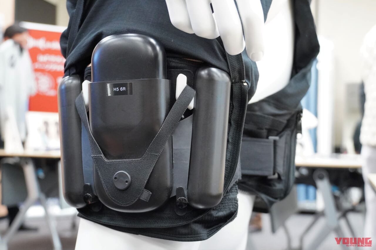 ユニット|ワークマンの「冷暖房・着るエアコン」をお試し! 水冷ベストも冷えっ冷えで真夏のツーリングに持ってこいだ